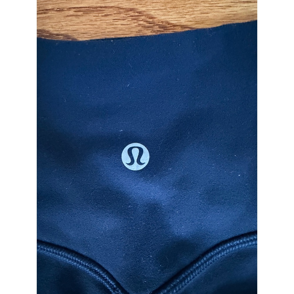 Lululemon Align Jogger Crop *23"
True Navy Sz 6 - Picture 4 of 9